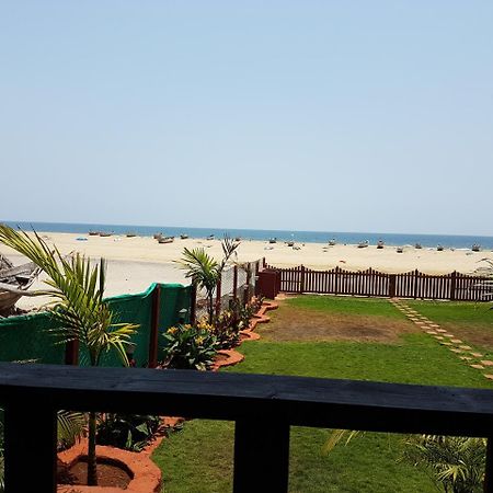 Klub Khavana- The Exclusive Beachfront Resort Vengurla Extérieur photo