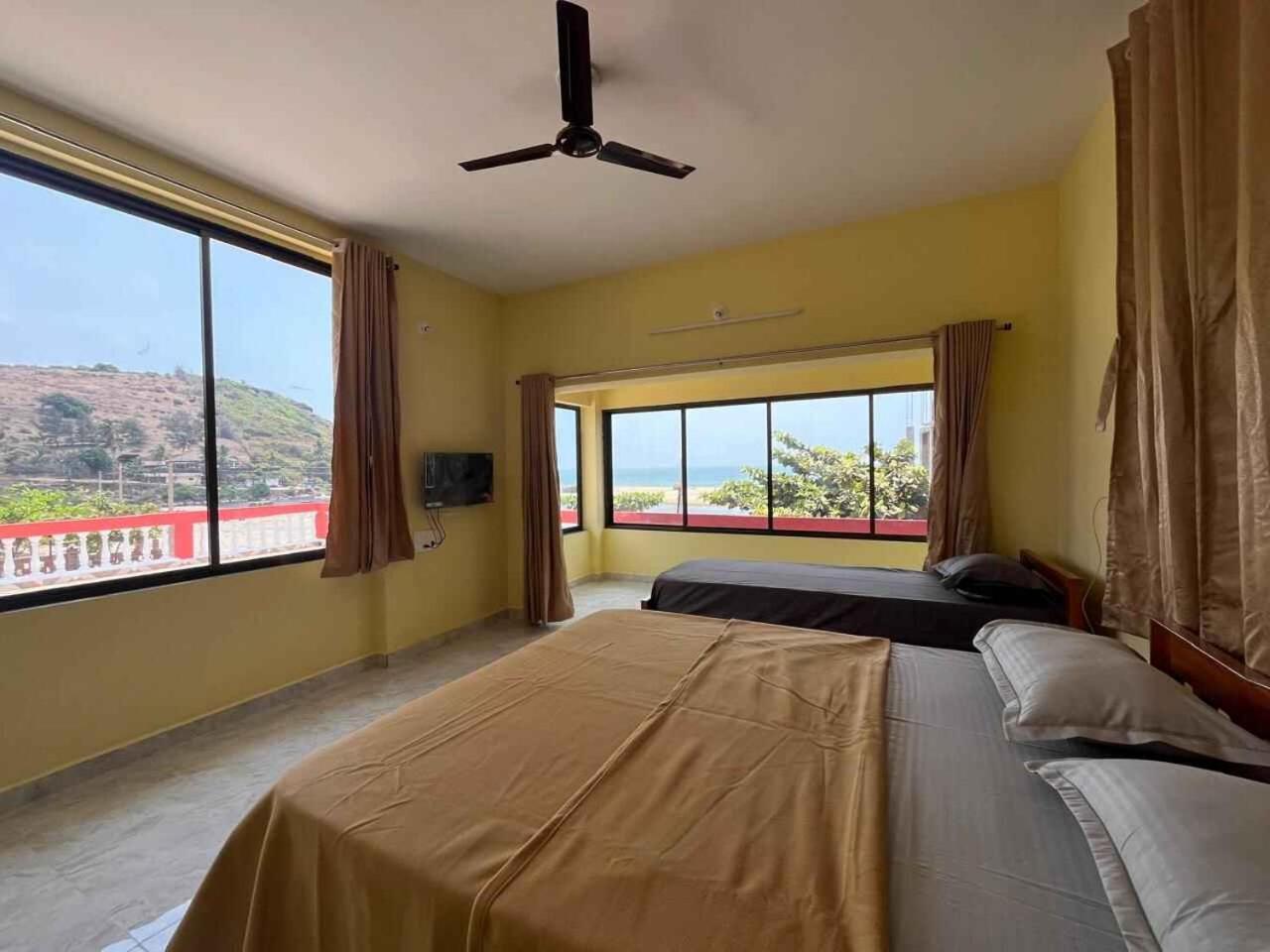 Klub Khavana- The Exclusive Beachfront Resort Vengurla Extérieur photo