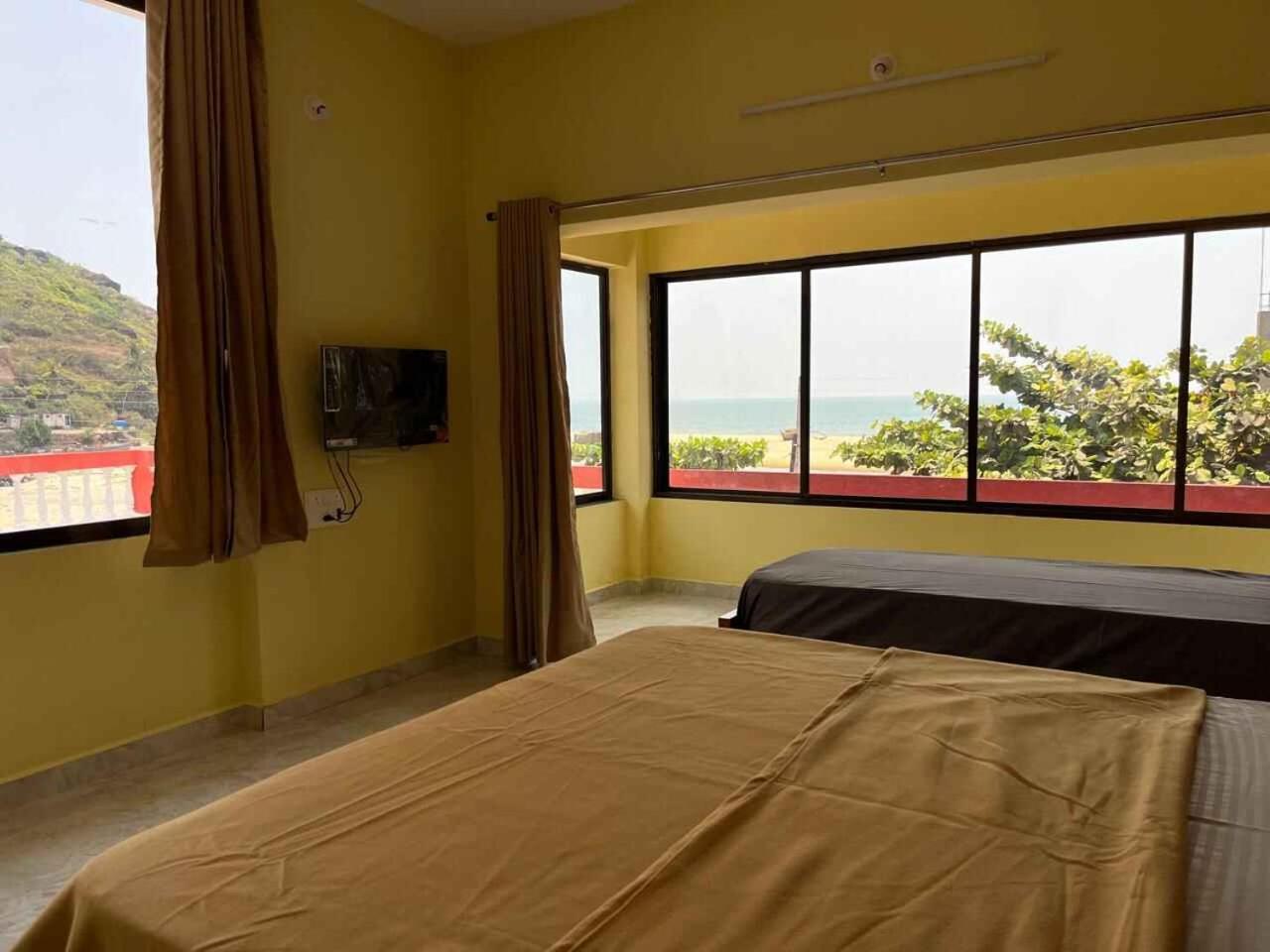 Klub Khavana- The Exclusive Beachfront Resort Vengurla Extérieur photo