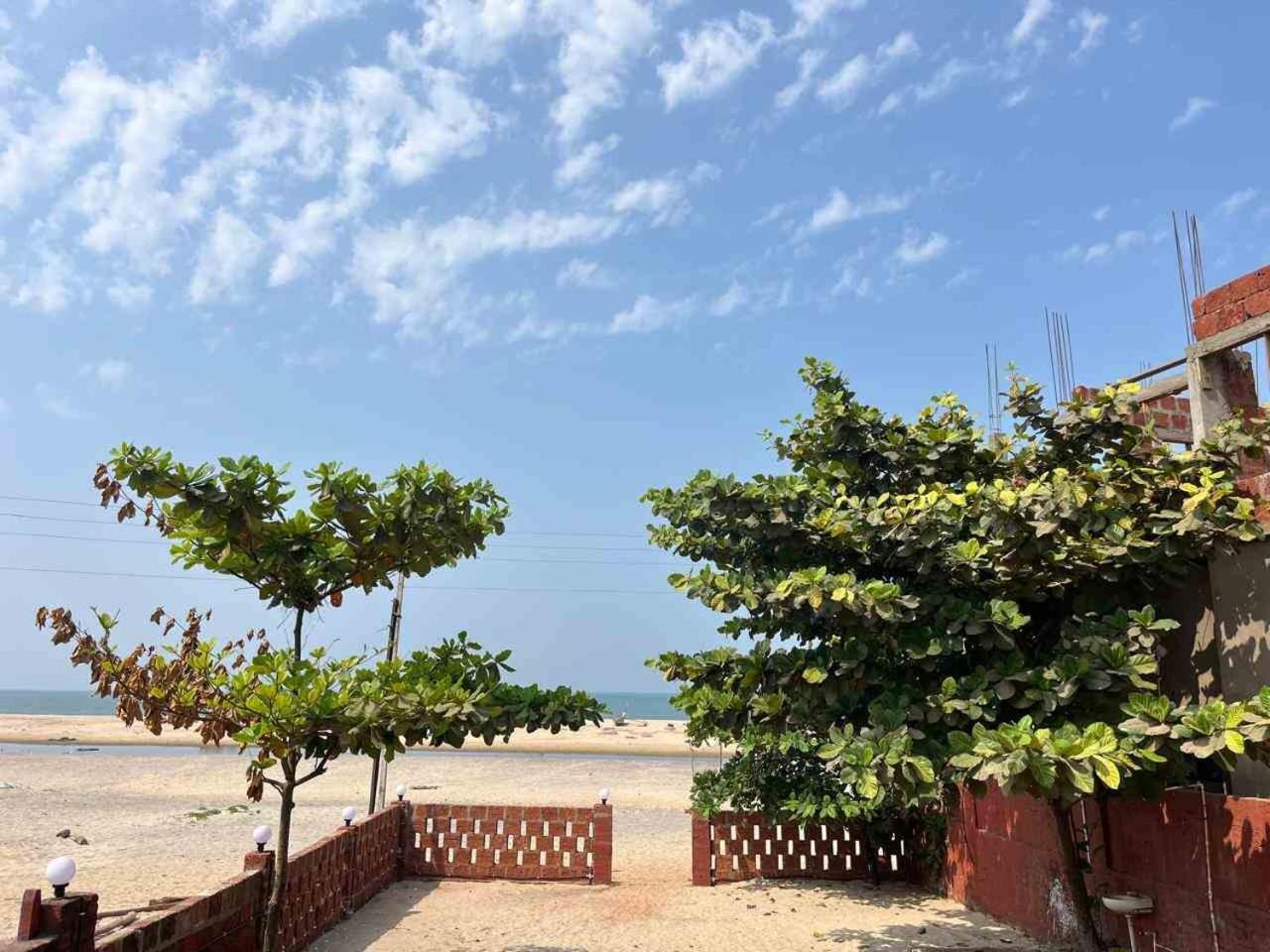 Klub Khavana- The Exclusive Beachfront Resort Vengurla Extérieur photo